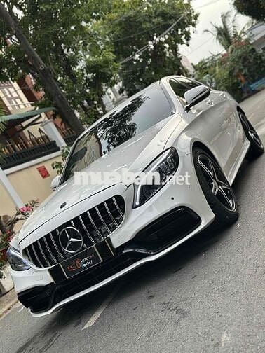 Mercedes Benz C300 AMG Class 2016 - 86000 km