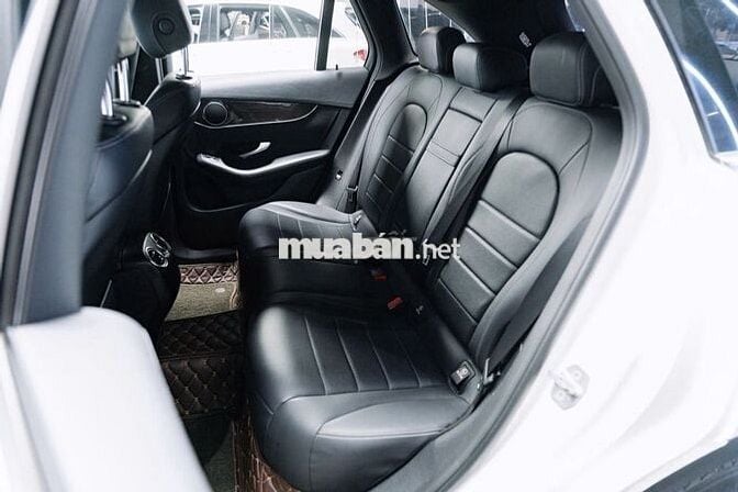 Mercedes Benz GLC 200 2018 - 82000 km