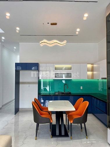 BÁN NHÀ 1T/1L MỚI 100% FUL NỘI THẤT ĐƯỜNG VÕ VĂN KIỆT SÁT TP MỚI