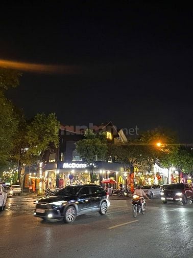 Nhượng nhà hàng Nguyễn Văn Lộc  Biệt Thự  fom nhà hàng chỉ Kinh Doanh