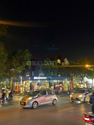 Nhượng nhà hàng Nguyễn Văn Lộc  Biệt Thự  fom nhà hàng chỉ Kinh Doanh