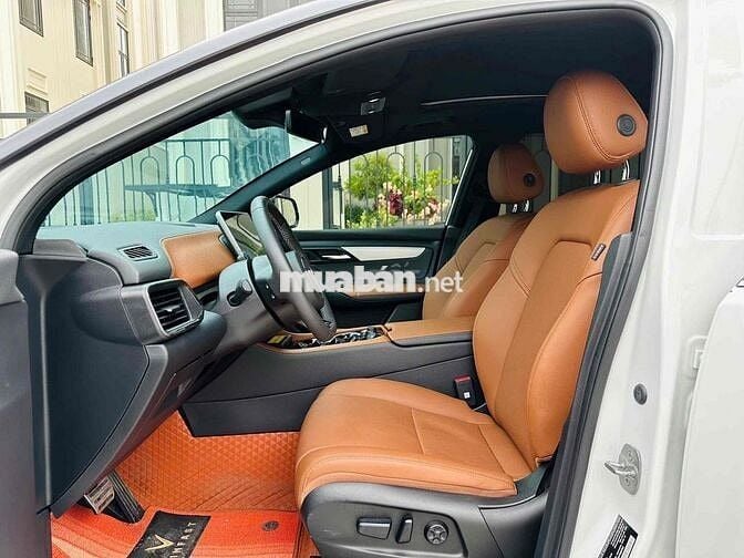 VinFast VF8 2024 Plus - 2000 km catl mua đứt