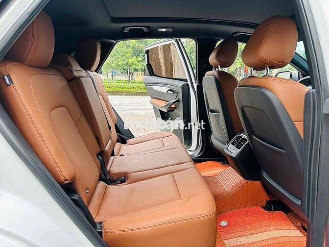 VinFast VF8 2024 Plus - 2000 km catl mua đứt