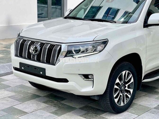 Toyota Land Cruiser Prado 2022 - 6000 km