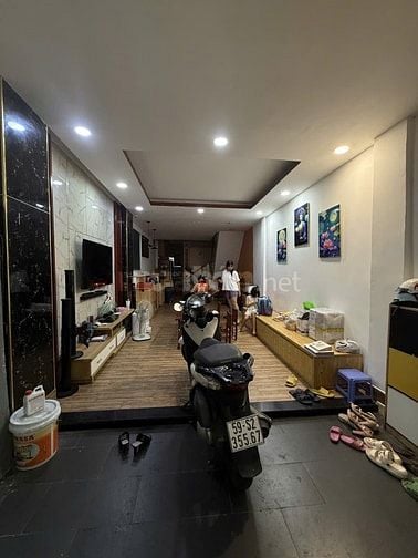 Gấp!Nhà 3lau,60m,Bạch Đằng,Bình Thạnh,4PN,Full nội thất,hơn 8ty
