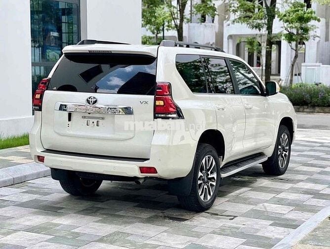 Toyota Land Cruiser Prado 2022 - 6000 km