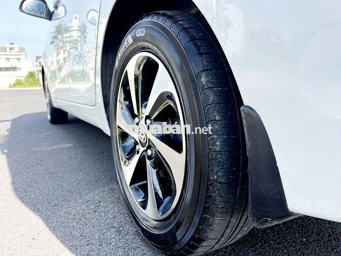 Hyundai Grand i10 2018 Sedan 1.2 MT - Bản  đủ