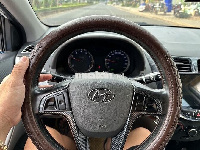 Hyundai Accent 2013 1.4 MT - 110000 km