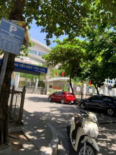 Cho thuê kho mới135m2, MT 8m,2 trần cao 6m2 , thông sàn. 17tr