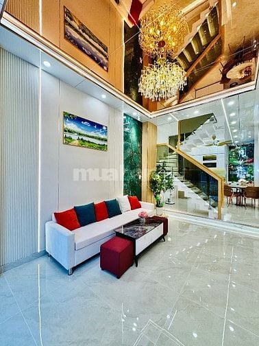 Bán gấp nhà Trương Định, P6, Q3. Chỉ 3,56tỷ. Hẻm 5m. LHN