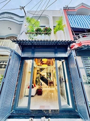 Bán gấp nhà Trương Định, P6, Q3. Chỉ 3,56tỷ. Hẻm 5m. LHN