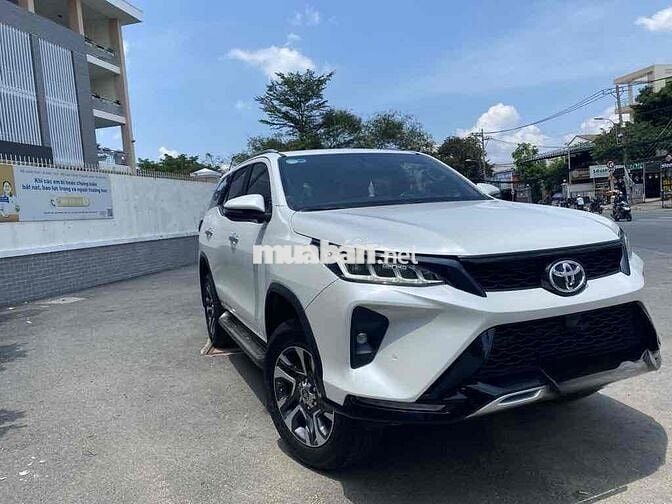 Toyota Fortuner 2021 2.7 4x2 AT - 80000 km