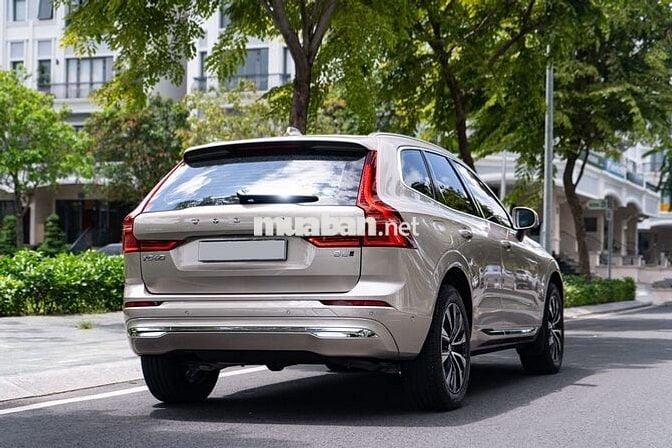 Volvo XC60 Ultimate B6 AWD 2023 - 7000 km