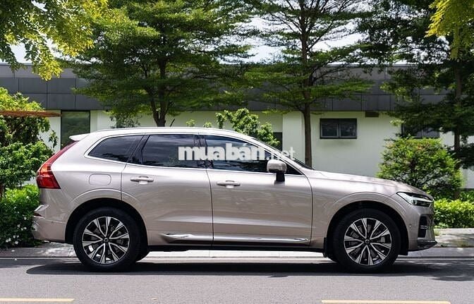 Volvo XC60 Ultimate B6 AWD 2023 - 7000 km