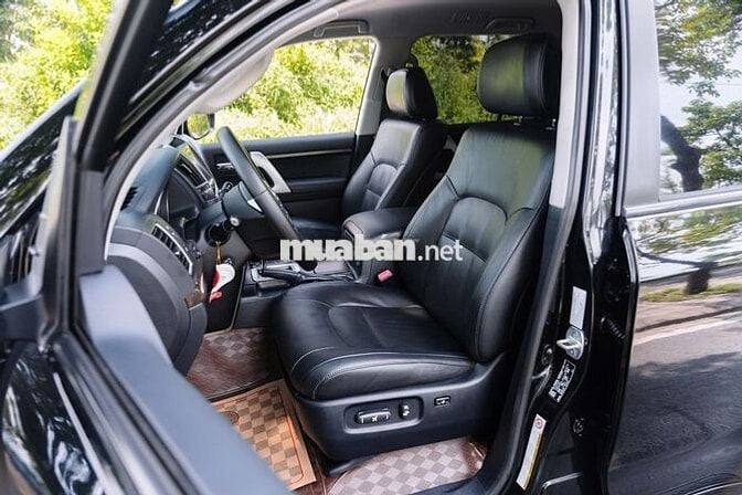 Toyota Land Cruiser VX 4.6 V8 2014