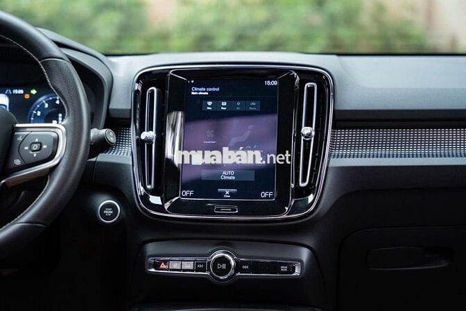 Volvo XC40 T5 AWD 2021 - 21000 km