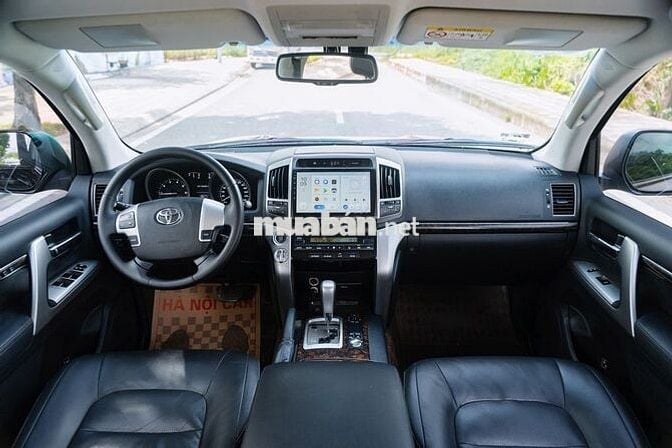 Toyota Land Cruiser VX 4.6 V8 2014