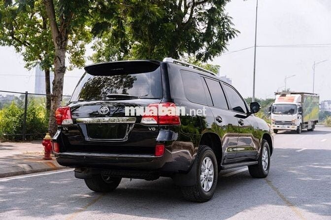 Toyota Land Cruiser VX 4.6 V8 2014