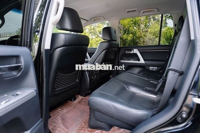 Toyota Land Cruiser VX 4.6 V8 2014
