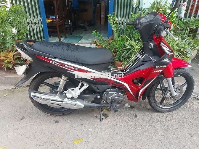 Honda Blade xe cứng,bánh mâm,tiết kiệm xăng