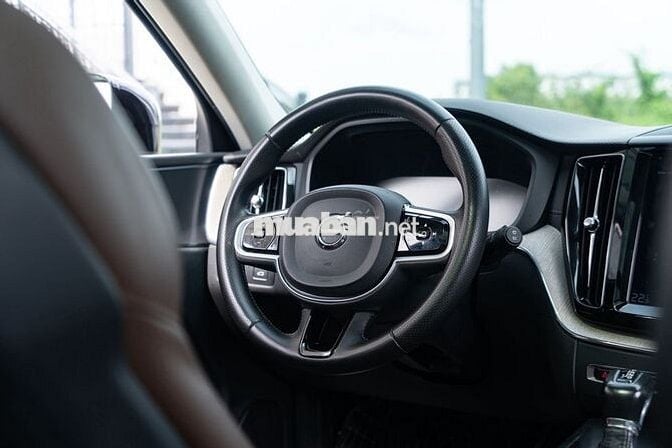 Volvo XC60 T6 Inscription 2019 - 75000 km