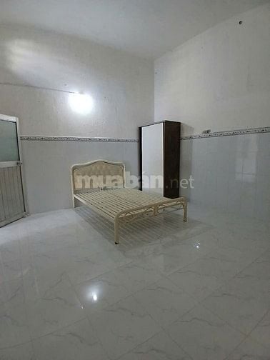 Cho thuê 2 căn hộ lầu 1 và 2 của nhà mặt tiền 608 Điện Biên Phủ, quận 