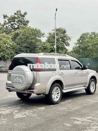 Ford Everest 2014 Limited 4x2 - 140000 km