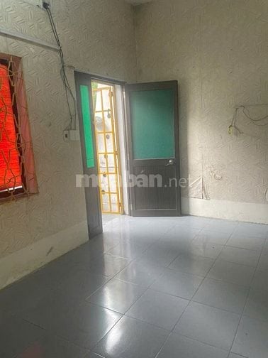 Cho thuê 2 căn hộ lầu 1 và 2 của nhà mặt tiền 608 Điện Biên Phủ, quận 