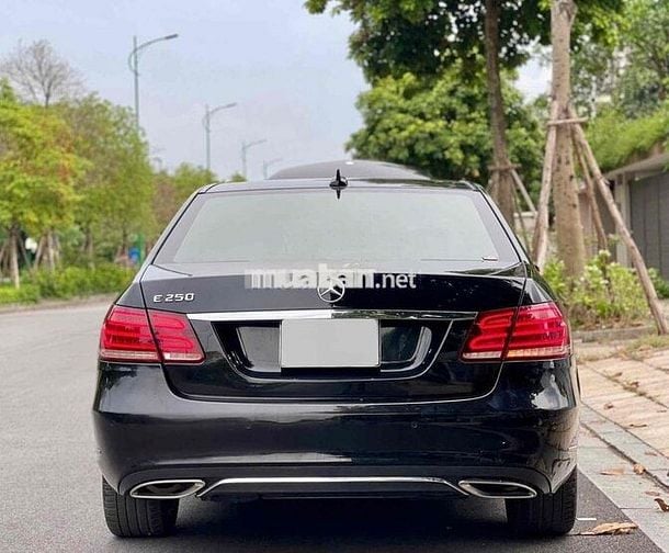 Mercedes Benz E Class 2014 E250 - 90000 km