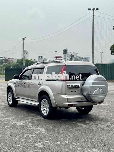 Ford Everest 2014 Limited 4x2 - 140000 km