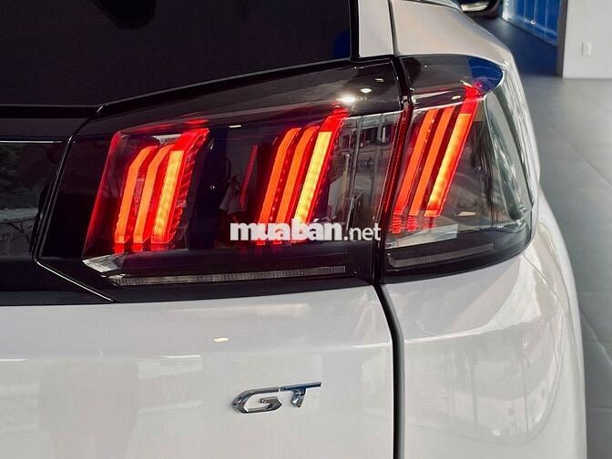 Ưu đãi lên đến 110.000.000đ New Peugeot 5008 Pre