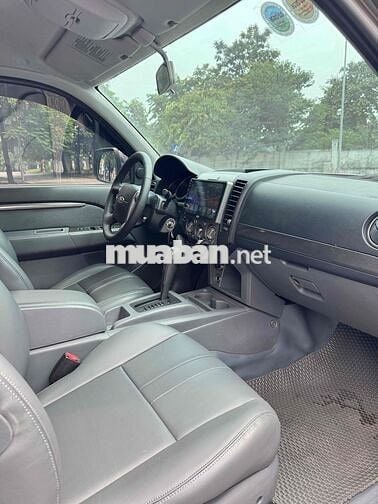Ford Everest 2014 Limited 4x2 - 140000 km