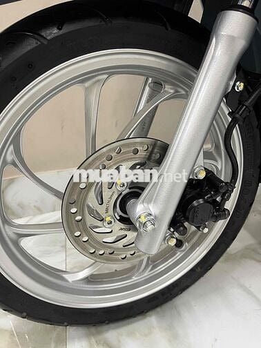 visson mua 18/7/2025 chưa dc 1 tháng như xe mới