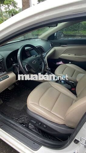 Hyundai Elantra 2018 2.0 AT - 53000 km