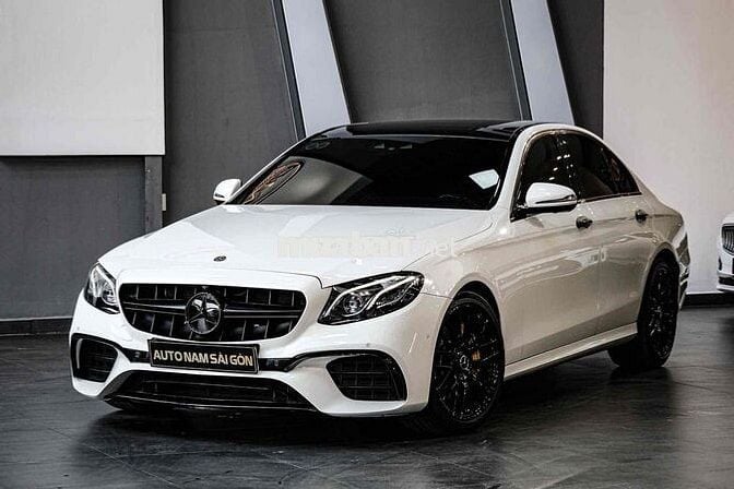 Mercedes E300 AMG model 2019 siêu đẹp