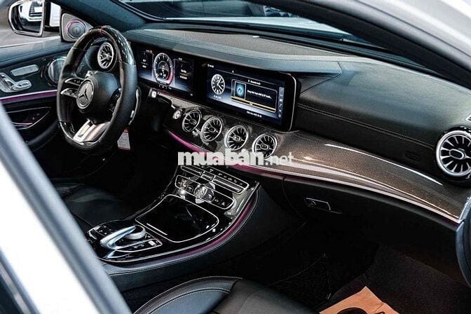 Mercedes E300 AMG model 2019 siêu đẹp