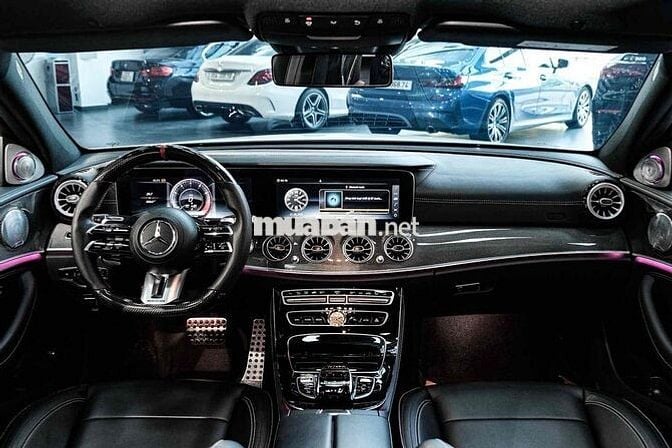Mercedes E300 AMG model 2019 siêu đẹp