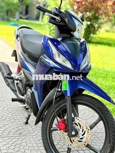 Wave RSX sport 2025 đi 1 ngàn cây. xe đã dán keo