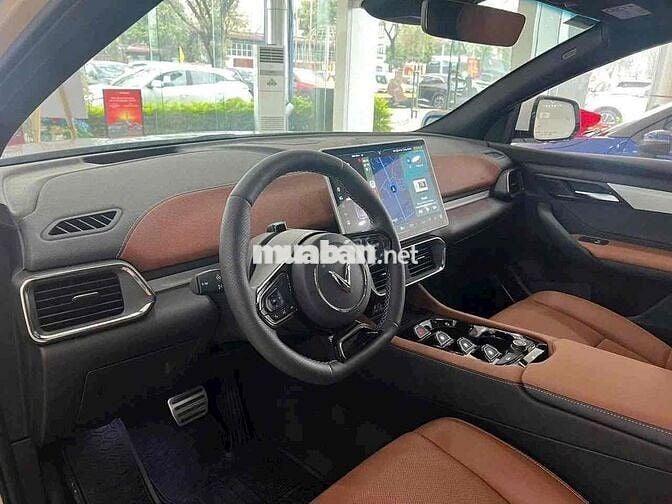 VinFast VF8 2023 Plus - 49000 km