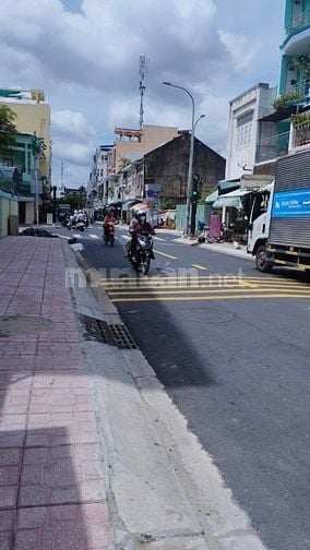 Gần Chợ Lớn ! MT bình tây, F.1, Q.6 (3.5x17m) ) 5 tầng chỉ 13 tỷ 