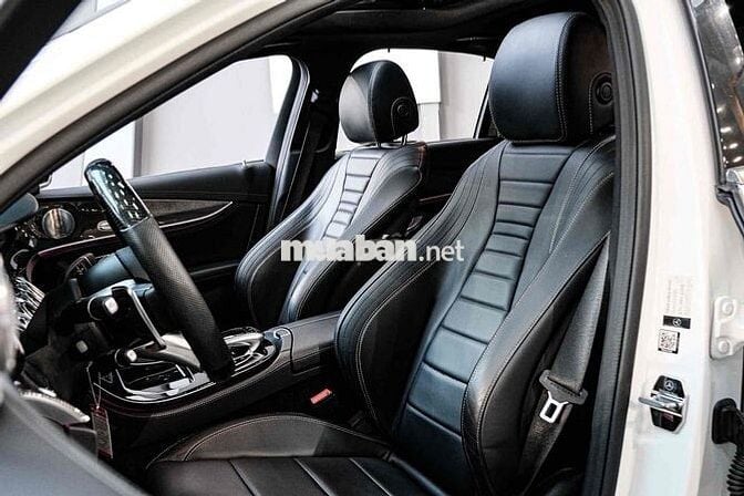 Mercedes E300 AMG model 2019 siêu đẹp