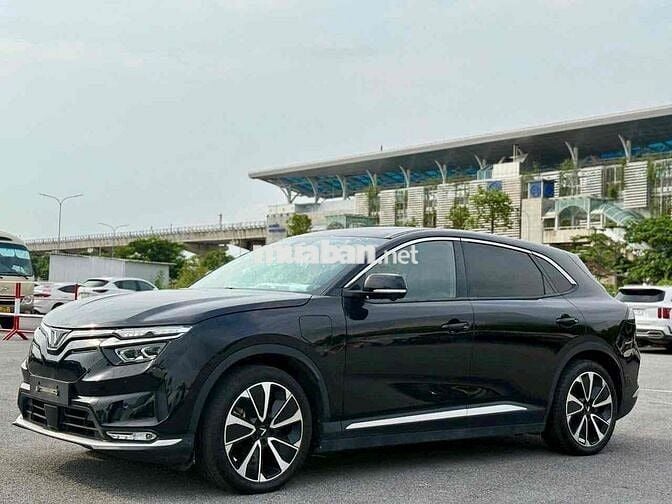 VinFast VF8 2023 Plus - 49000 km