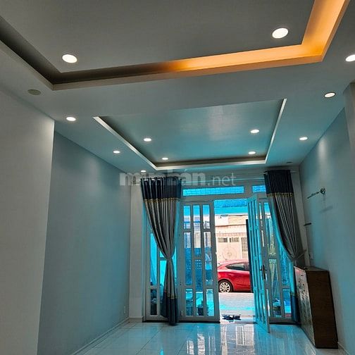 Bán nhà mặt tiền trung tâm quận 7,nhà chính chủ, thuận tiện ở và KD