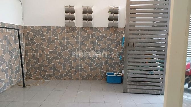 Chính chủ, hẻm 4m, dtsd 92m2, 2pn, 2wc, có sân để xe 