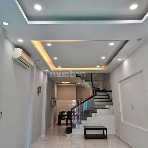 Bán nhà mặt tiền trung tâm quận 7,nhà chính chủ, thuận tiện ở và KD