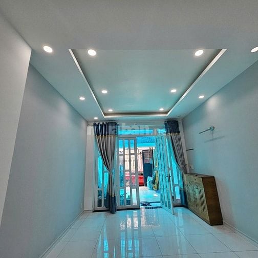 Bán nhà mặt tiền trung tâm quận 7,nhà chính chủ, thuận tiện ở và KD