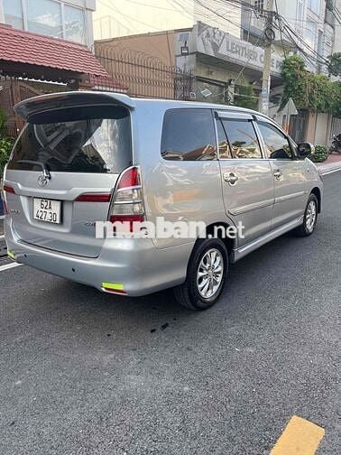 Toyota Innova 2014 Màu Bạc - Xe Gia Đình kg kinh