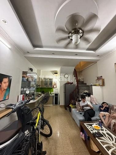 Bán nhanh  nhà Trần Duy Hưng, lô góc, 30m, 5 tầng, 4m MT, Gía 8,6 tỷ