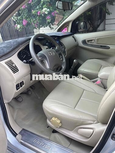 Toyota Innova 2014 Màu Bạc - Xe Gia Đình kg kinh