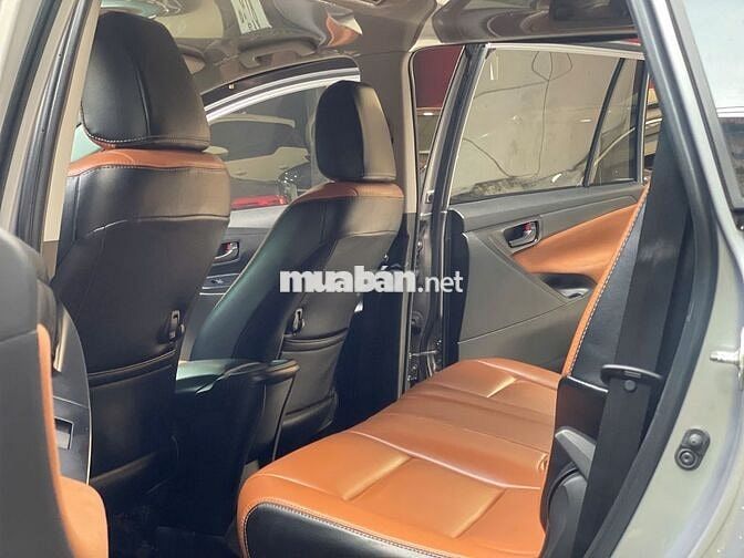 Innova 2020 E 2.0 MT - Xe XHD Công Ty